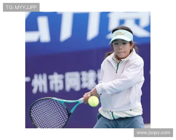 重庆网球队的心理素质揭秘:如何在赛场上保持冷静与专注