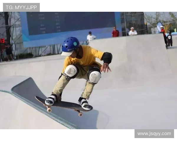 北京滑板队在极限运动嘉年华中的速度表现精彩点评与分析